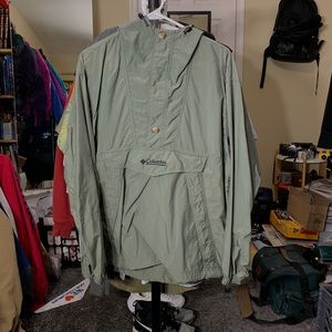Columbia light jacket w adjustable waist and hood
